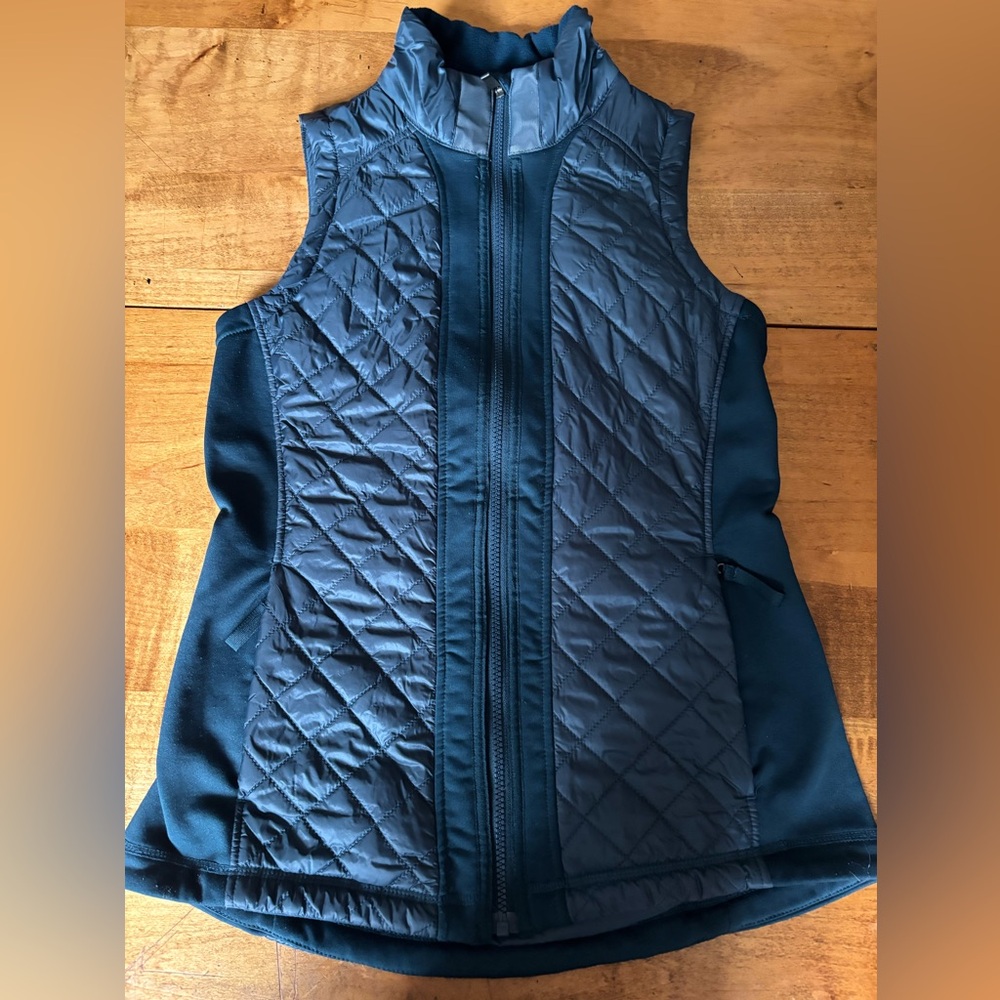 Athleta Dark Green Quilted Vest Size S